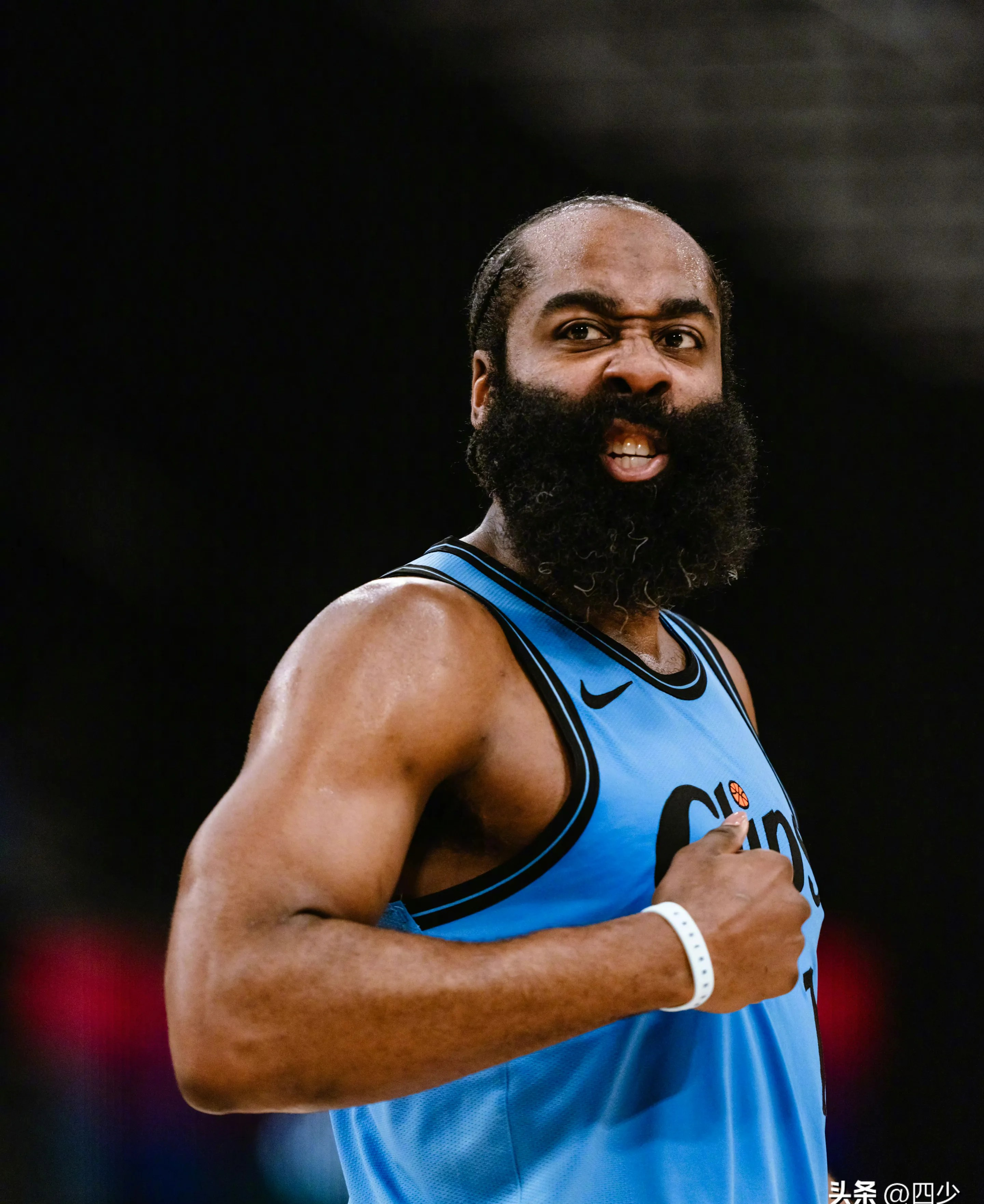 pg官网哈登连续二十场比赛得分超过连败，C9挑战极限！的简单介绍