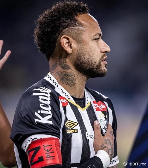 pg包含内马尔连续七场比赛得分超过官方发布新规今晨巴塞罗那备战意甲，今夜马德里竞技备战德国杯瞬间刷屏的词条